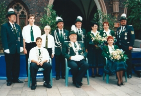 Schützenkönig Horst Klöckner, Schützenkönigin Verona Staudt und Jugendschützenkönig Mathias Ulbricht, 1997
