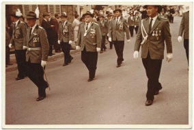 Schützenparade mit Schützenkönig Werner Flach, 1958